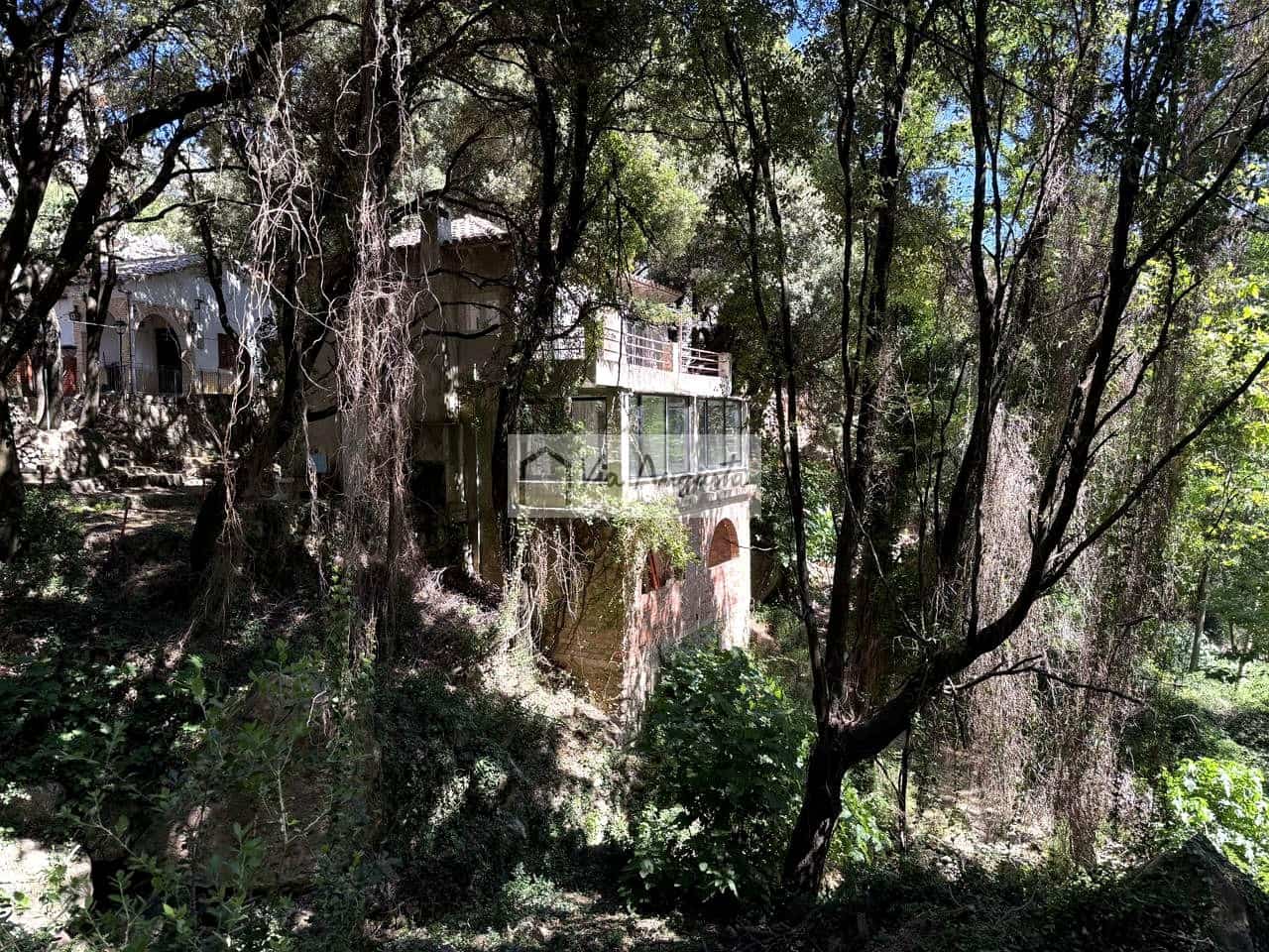 4 slaapkamer Villa te koop in Alfara de Carles - € 115.000 (Ref: 10019548)