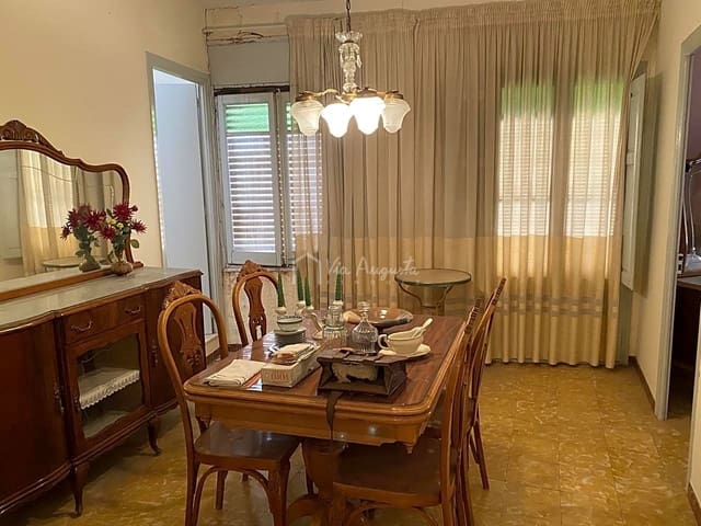 5 soveværelse Villa til salg i El Perelló - € 107.000 (Ref: 6276254)