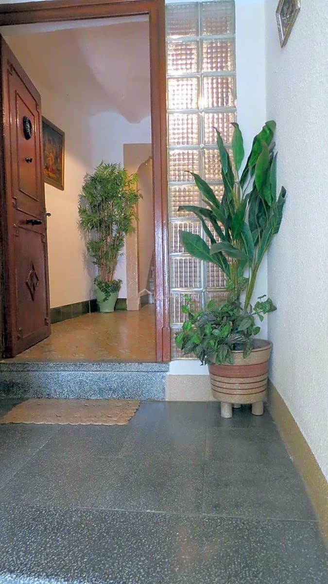 4 soverom Villa til salgs i Riudecols med garasje - € 160 000 (Ref: 6788878)