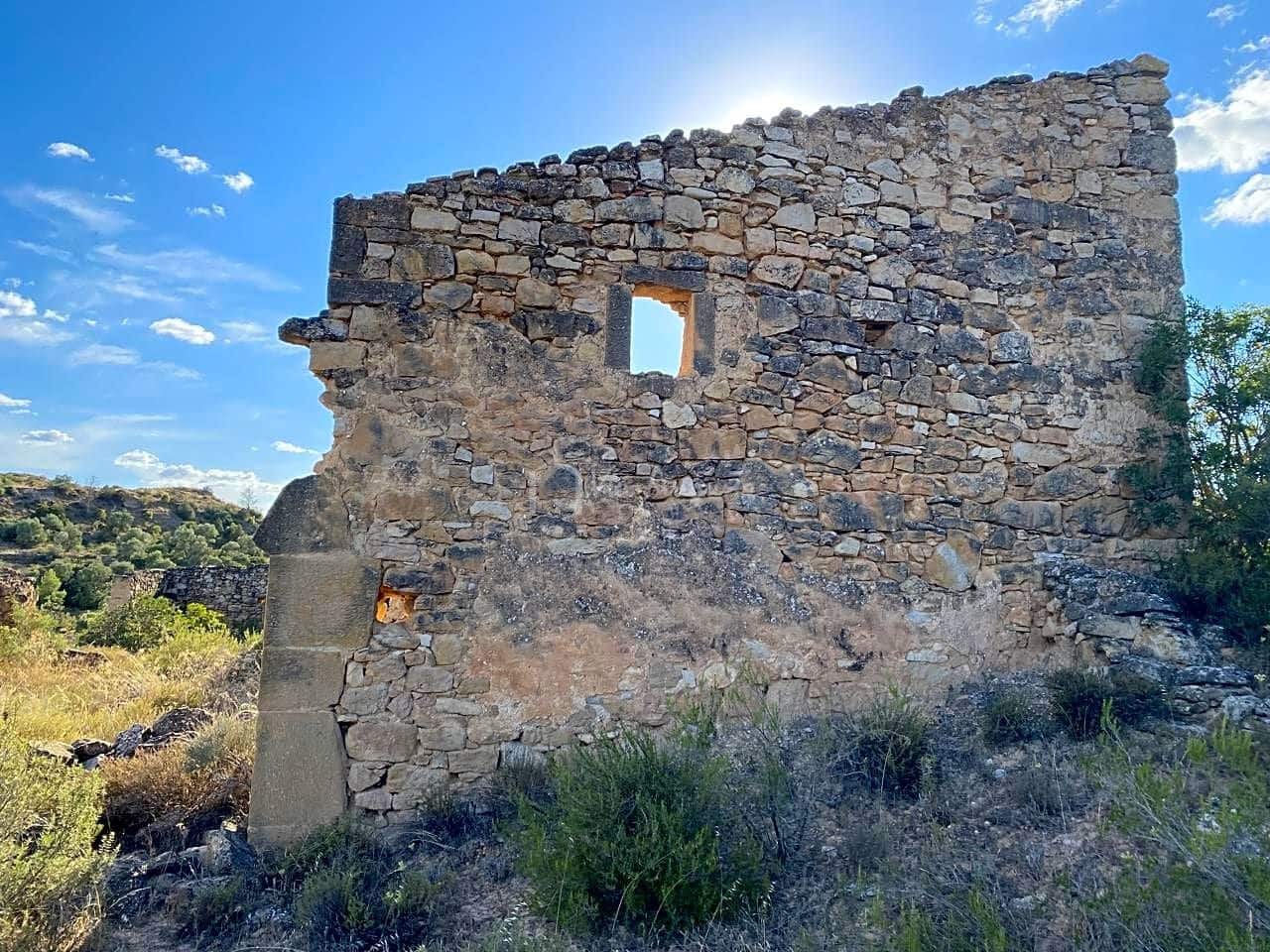 Grunde uden byggetilladelser til salg i Riba-roja d'Ebre - € 70.000 (Ref: 6905978)