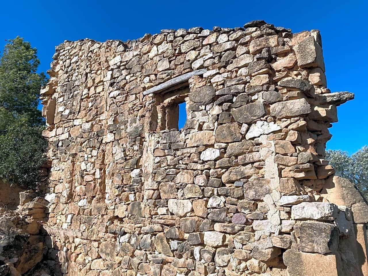 Grunde uden byggetilladelser til salg i Riba-roja d'Ebre - € 70.000 (Ref: 6905978)