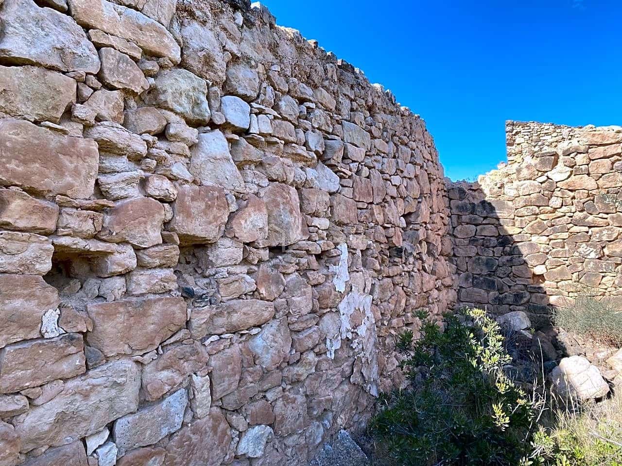 Grunde uden byggetilladelser til salg i Riba-roja d'Ebre - € 70.000 (Ref: 6905978)