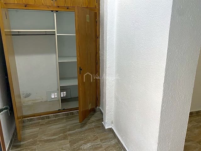 6 soverom Villa til salgs i Deltebre med garasje - € 250 000 (Ref: 6985205)