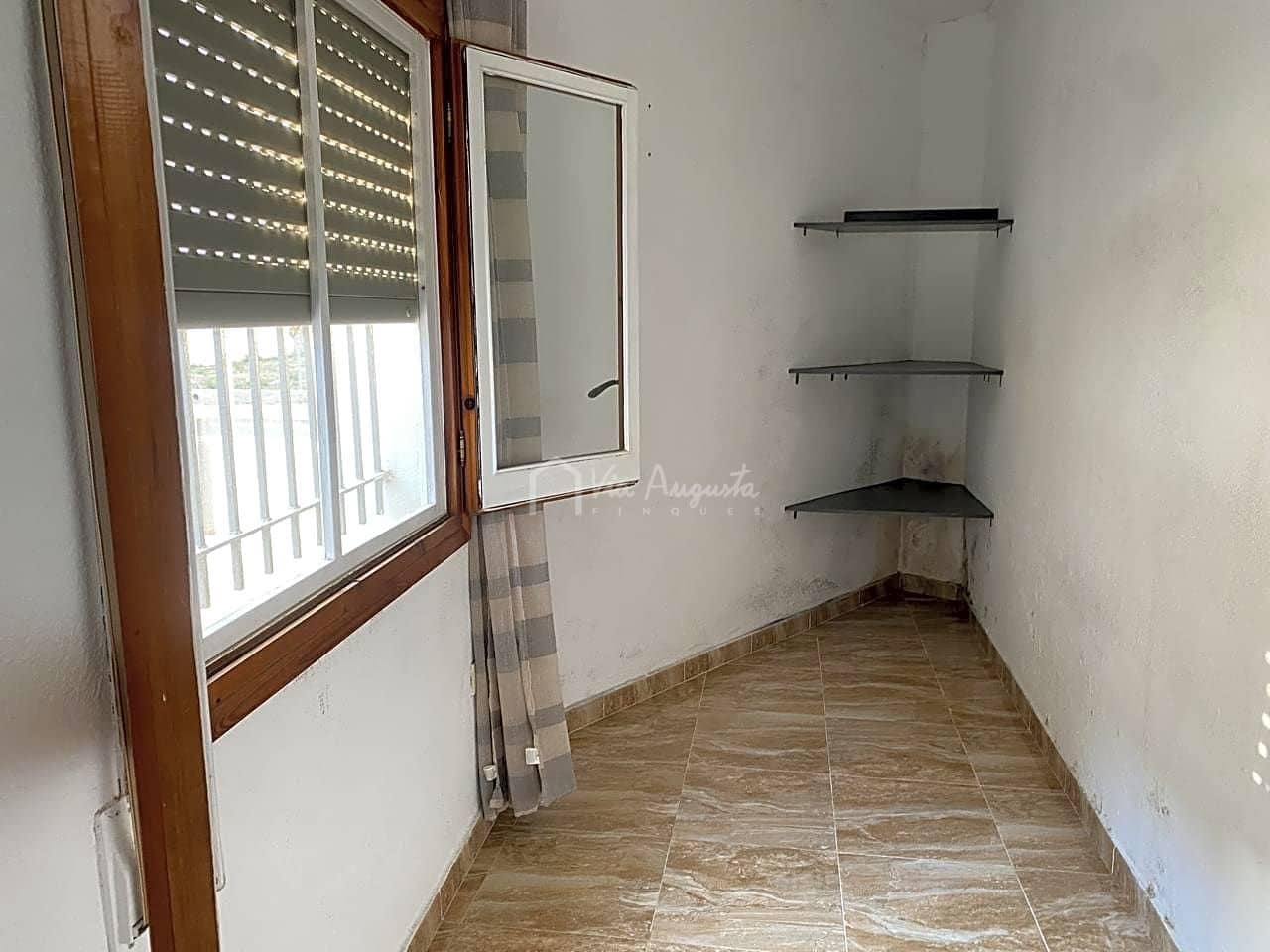 6 soveværelse Villa til salg i Deltebre med garage - € 250.000 (Ref: 6985205)