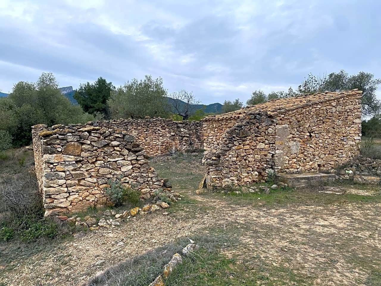 Grunde uden byggetilladelser til salg i Rasquera - € 35.000 (Ref: 7350878)