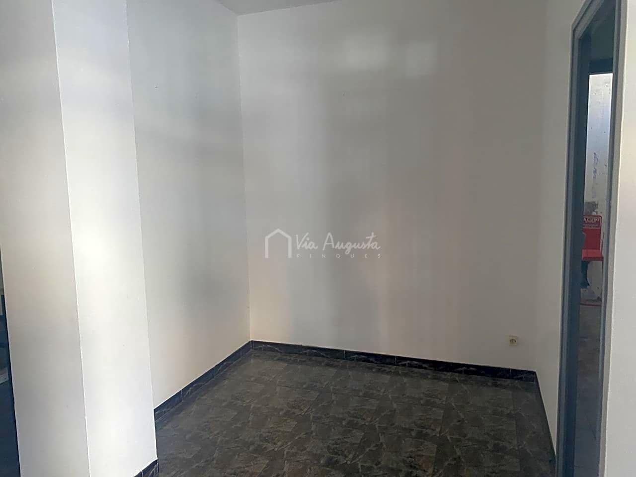 2 soverom Bedrift til salgs i Tortosa - € 114 000 (Ref: 7392173)