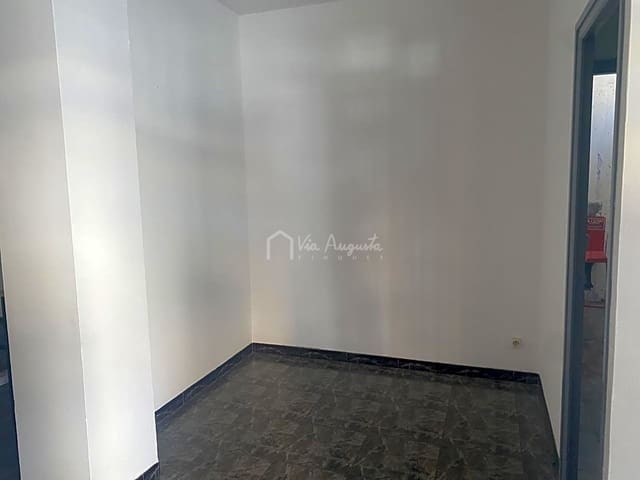 2 soverom Bedrift til salgs i Tortosa - € 114 000 (Ref: 7392173)