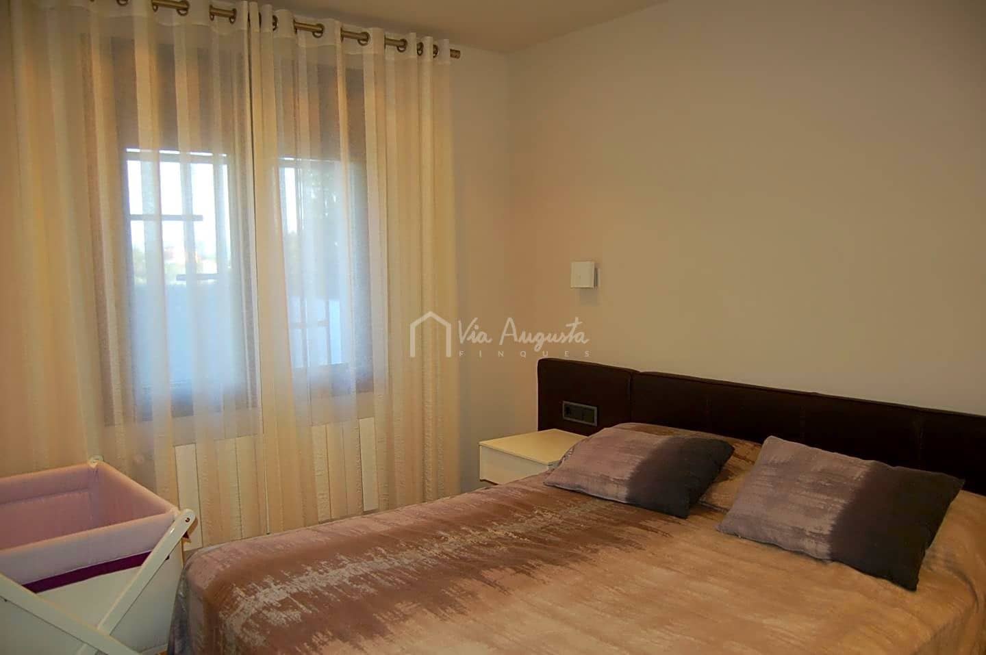 4 soveværelse Villa til salg i Tortosa med swimmingpool garage - € 520.000 (Ref: 7733902)