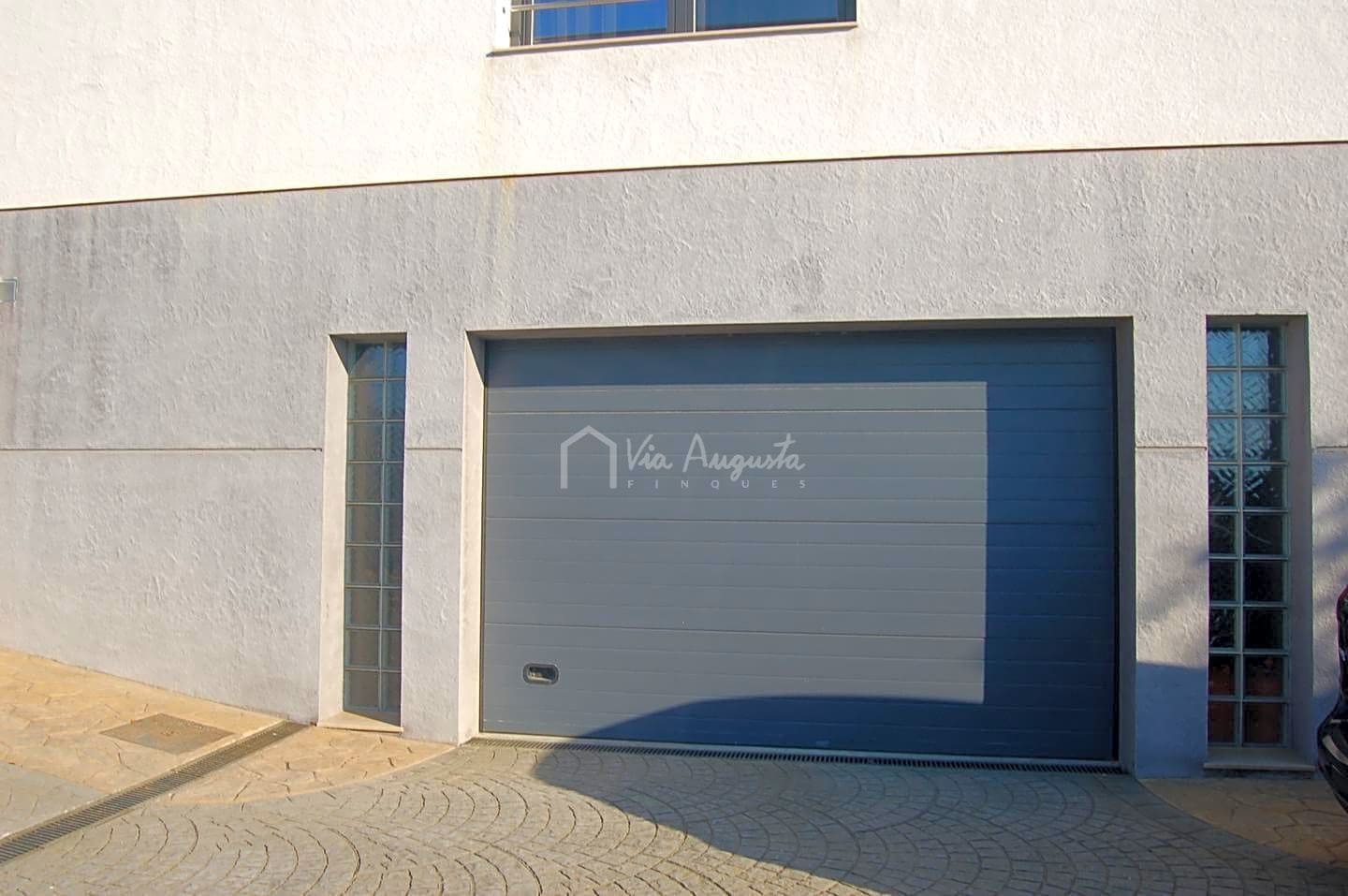 4 soveværelse Villa til salg i Tortosa med swimmingpool garage - € 520.000 (Ref: 7733902)