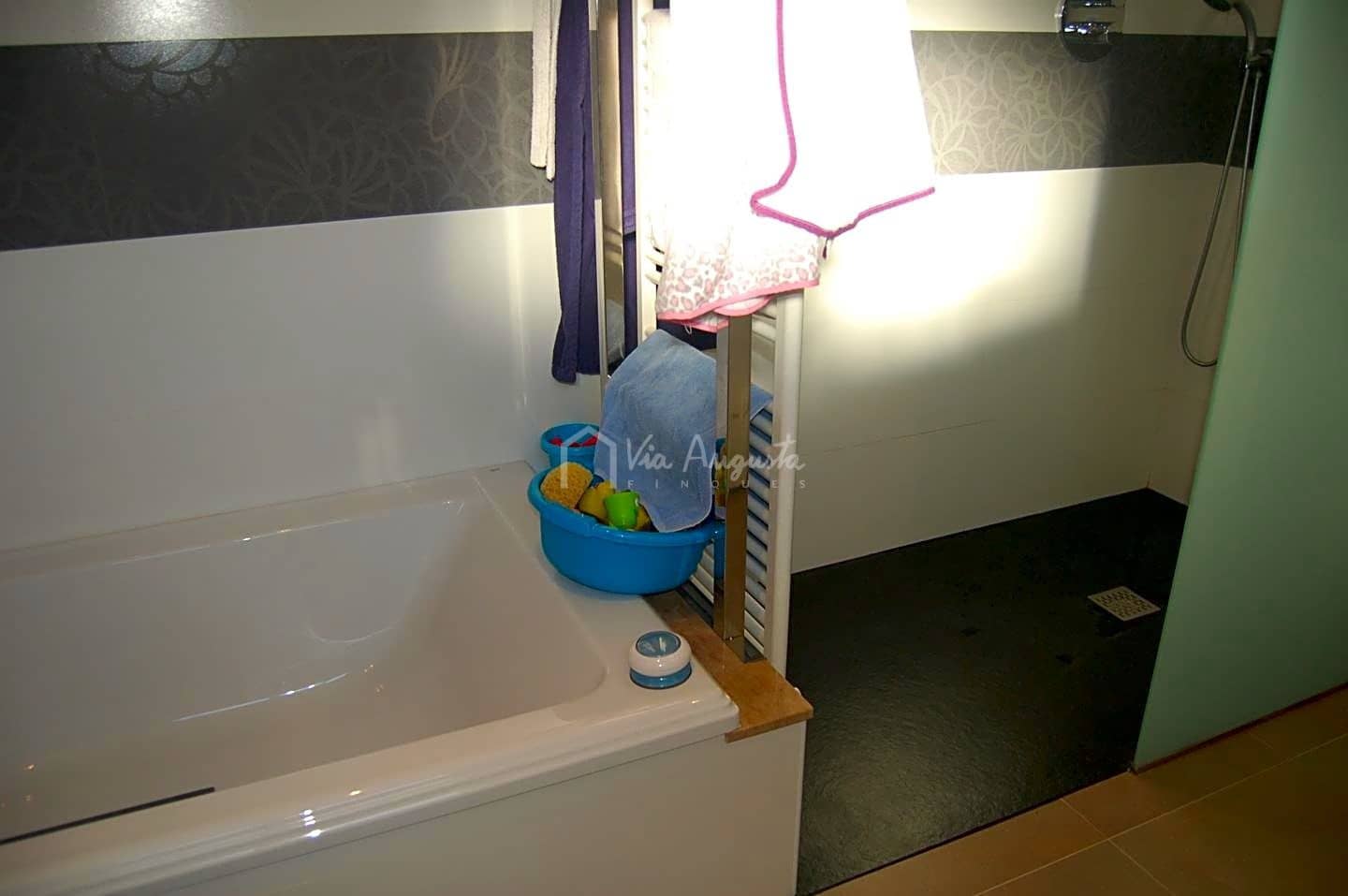 4 soveværelse Villa til salg i Tortosa med swimmingpool garage - € 520.000 (Ref: 7733902)