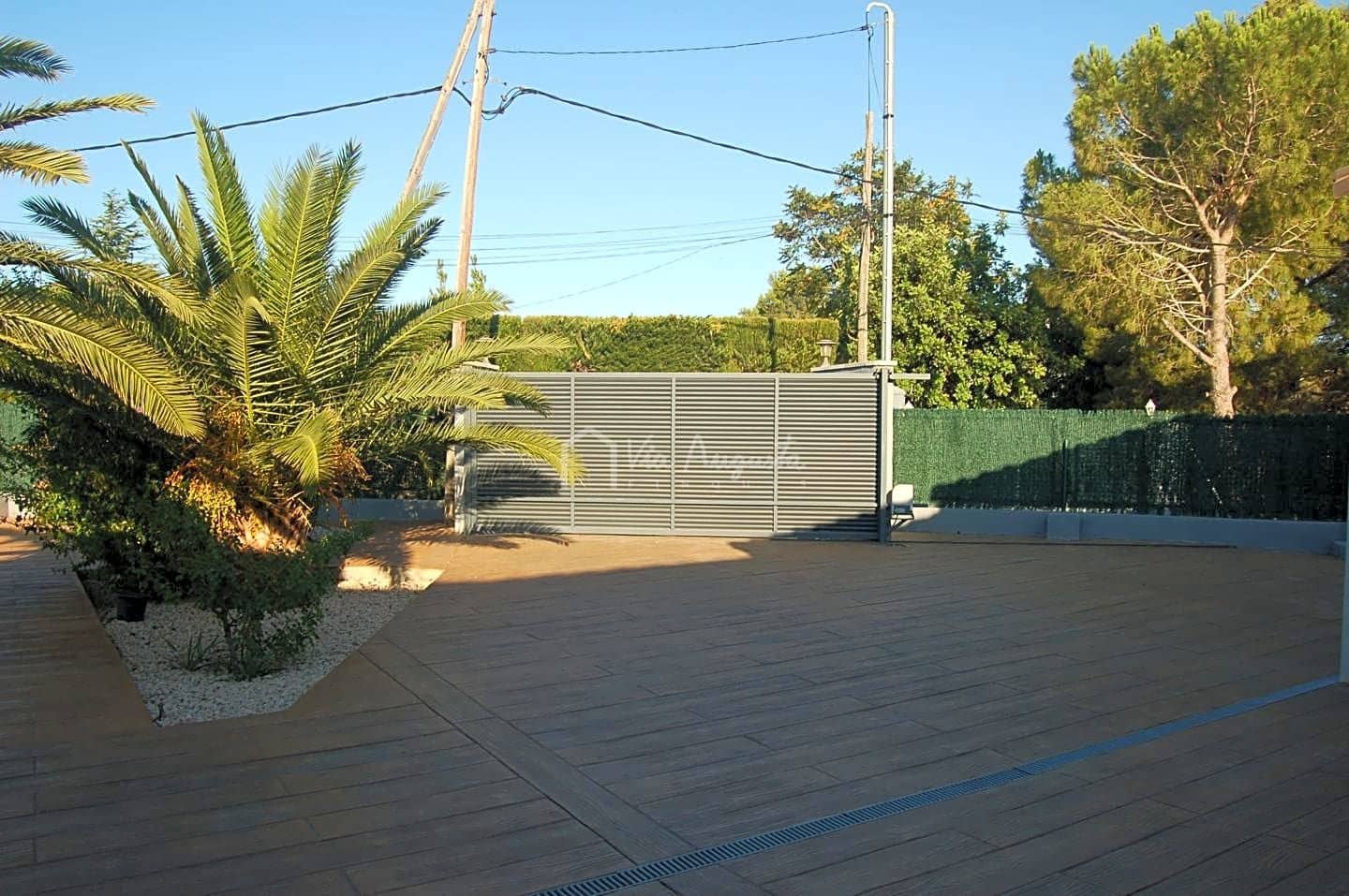 4 soveværelse Villa til salg i Tortosa med swimmingpool garage - € 520.000 (Ref: 7733902)