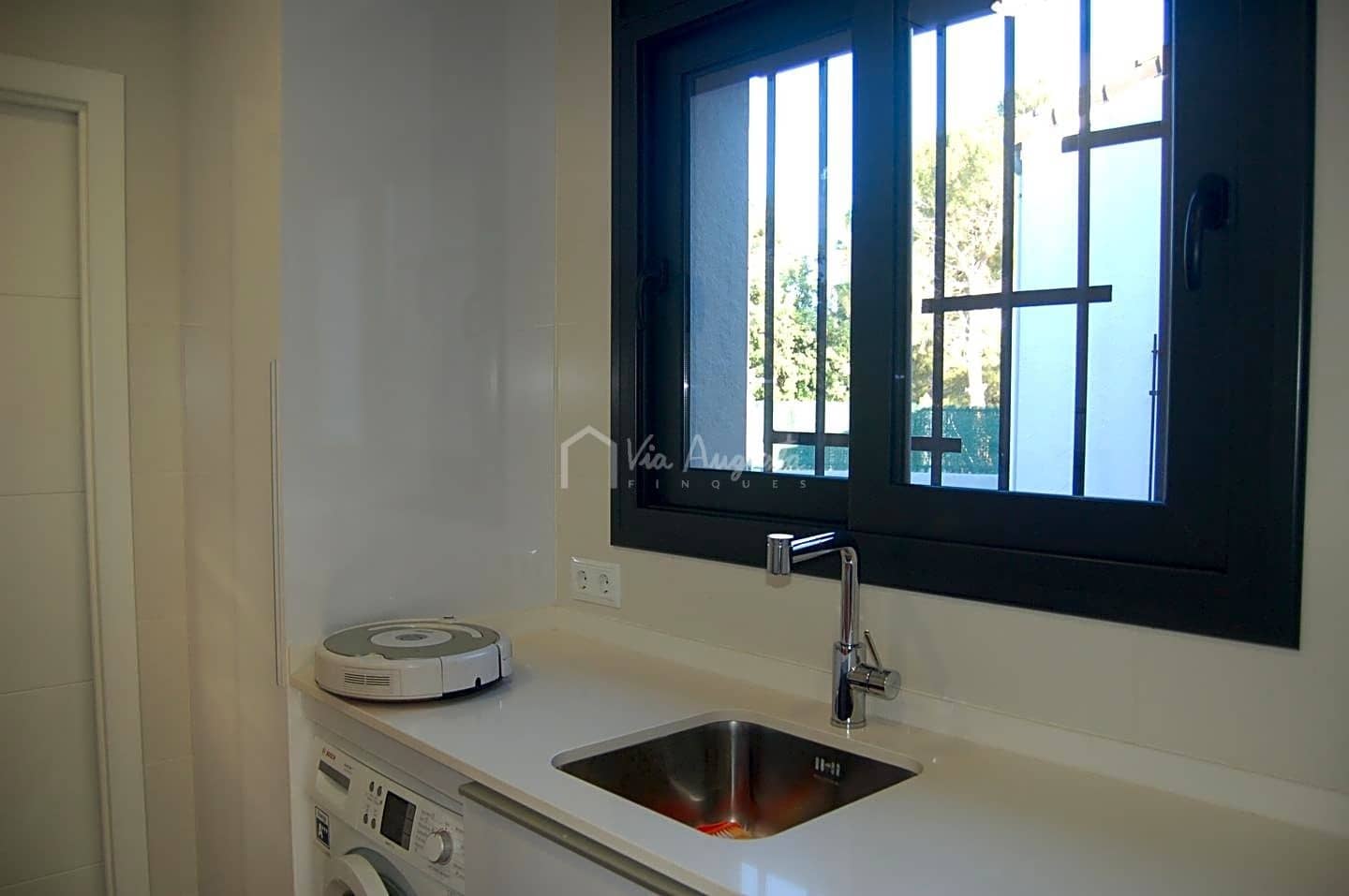 4 soveværelse Villa til salg i Tortosa med swimmingpool garage - € 520.000 (Ref: 7733902)