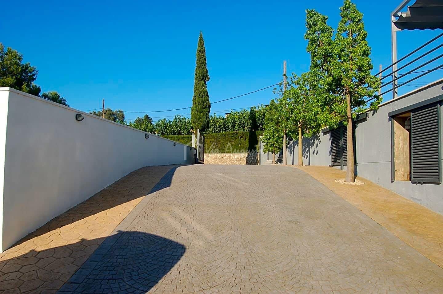 4 soveværelse Villa til salg i Tortosa med swimmingpool garage - € 520.000 (Ref: 7733902)