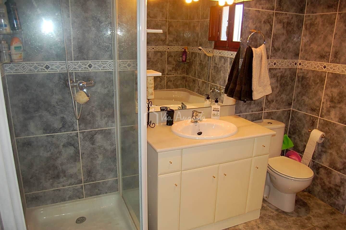 6 soveværelse Villa til salg i L'Ampolla med swimmingpool garage - € 399.999 (Ref: 7737462)