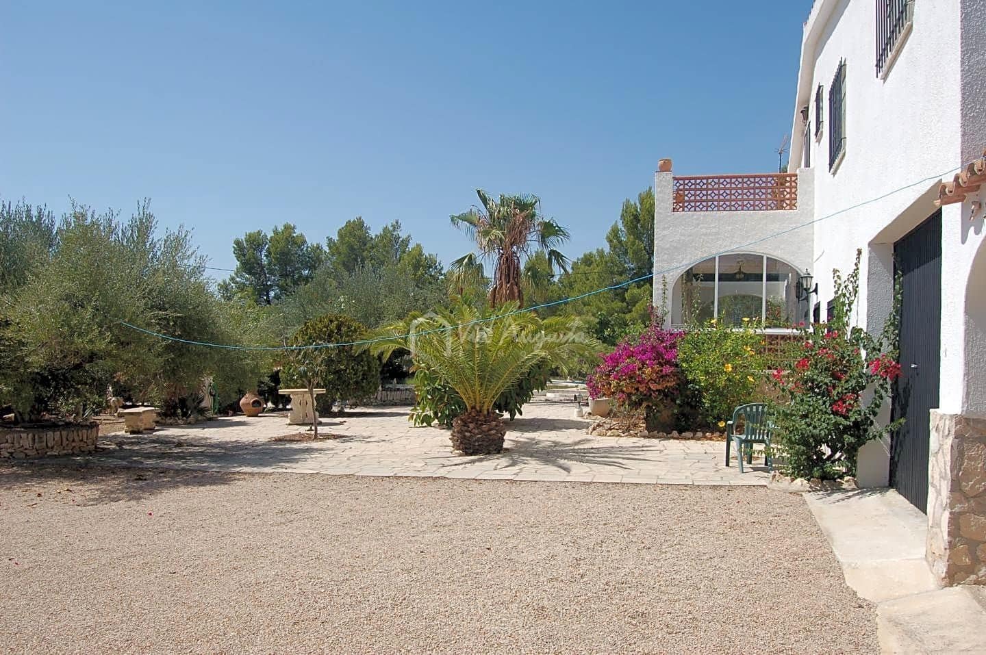 6 soveværelse Villa til salg i L'Ampolla med swimmingpool garage - € 399.999 (Ref: 7737462)