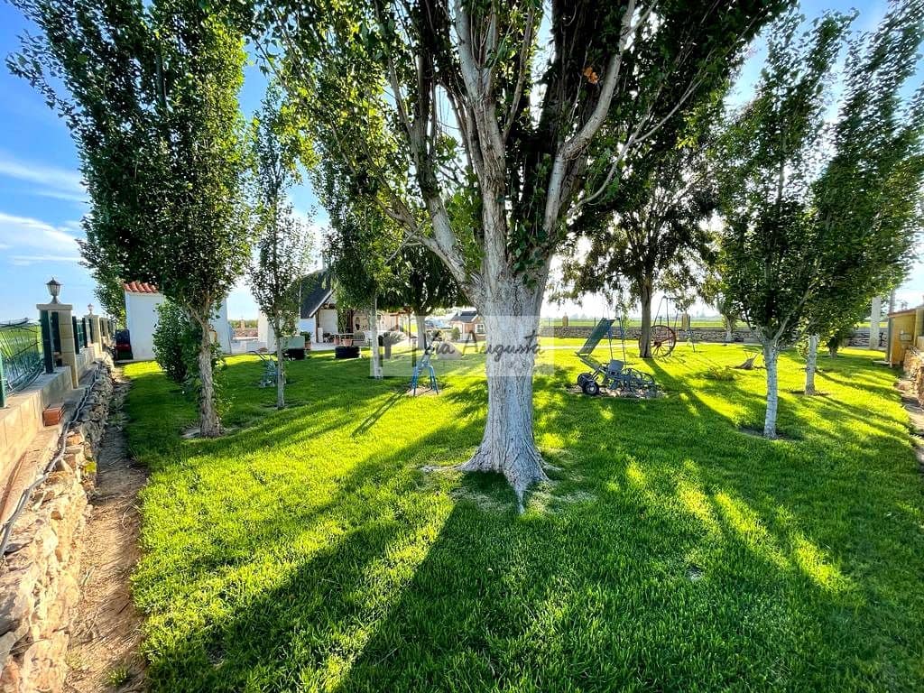 3 soveværelse Finca/Landehus til salg i Sant Jaume d'Enveja - € 325.000 (Ref: 8653912)