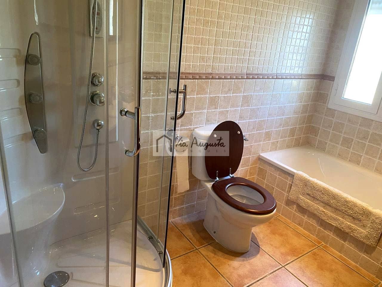 4 soveværelse Finca/Landehus til salg i L'Ametlla de Mar med garage - € 295.000 (Ref: 8826649)