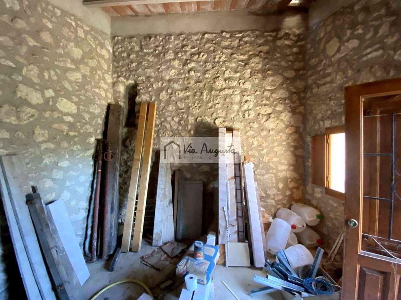 Grunde uden byggetilladelser til salg i Bitem - € 56.000 (Ref: 8868517)