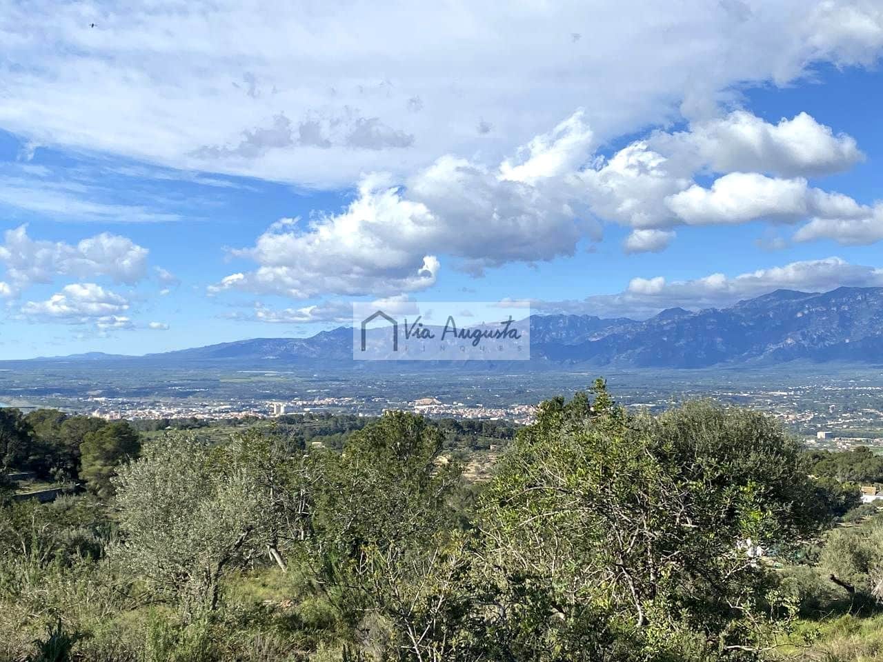 Grunde uden byggetilladelser til salg i Bitem - € 56.000 (Ref: 8868517)