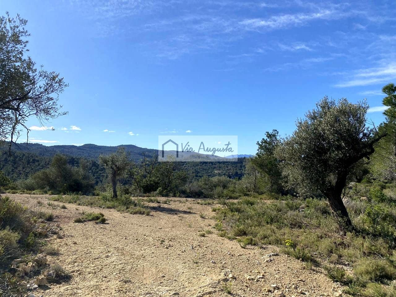 Grunde uden byggetilladelser til salg i Bitem - € 56.000 (Ref: 8868517)