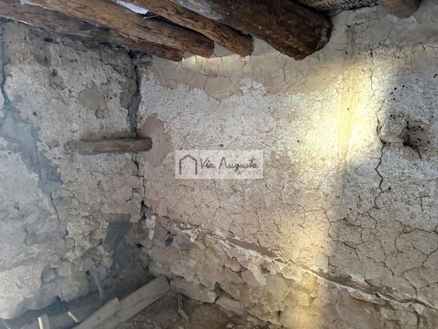 Mark till salu i La Torre de l'Espanyol - 58 000 € (Ref: 9360933)