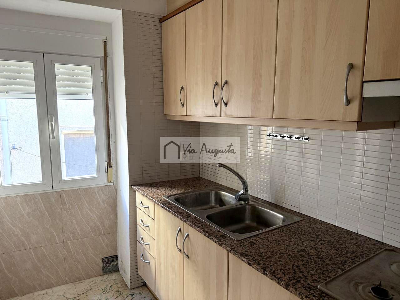 3 slaapkamer Villa te koop in El Perello met garage - € 95.000 (Ref: 9535167)