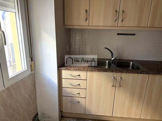 3 slaapkamer Villa te koop in El Perelló met garage - € 95.000 (Ref: 9535167)