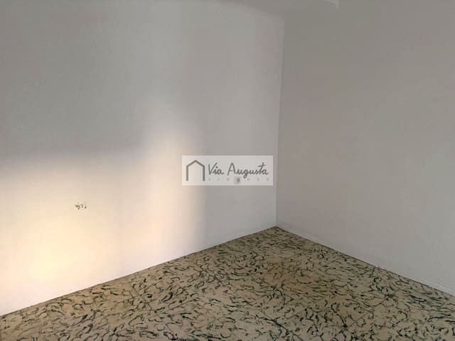 3 slaapkamer Villa te koop in El Perelló met garage - € 95.000 (Ref: 9535167)