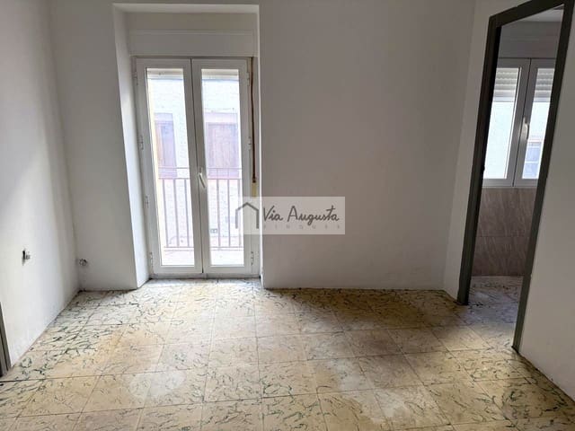 3 slaapkamer Villa te koop in El Perelló met garage - € 95.000 (Ref: 9535167)