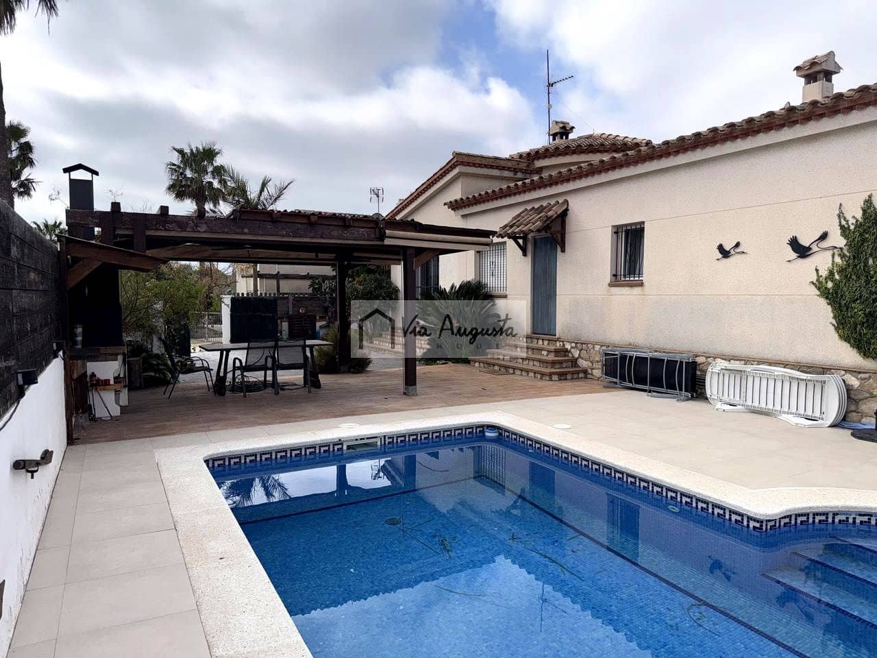 3 soverom Villa til salgs i Deltebre med svømmebasseng - € 325 000 (Ref: 9645607)