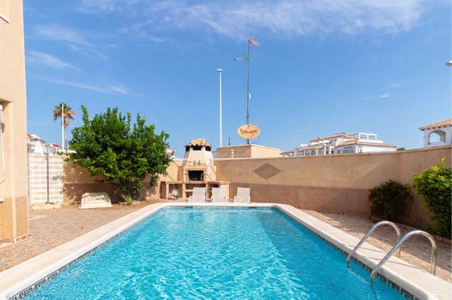 3 sypialnia Bungalow na sprzedaż w Punta Prima, Orihuela z basenem garażem - 339 000 € (Ref: 10015603)