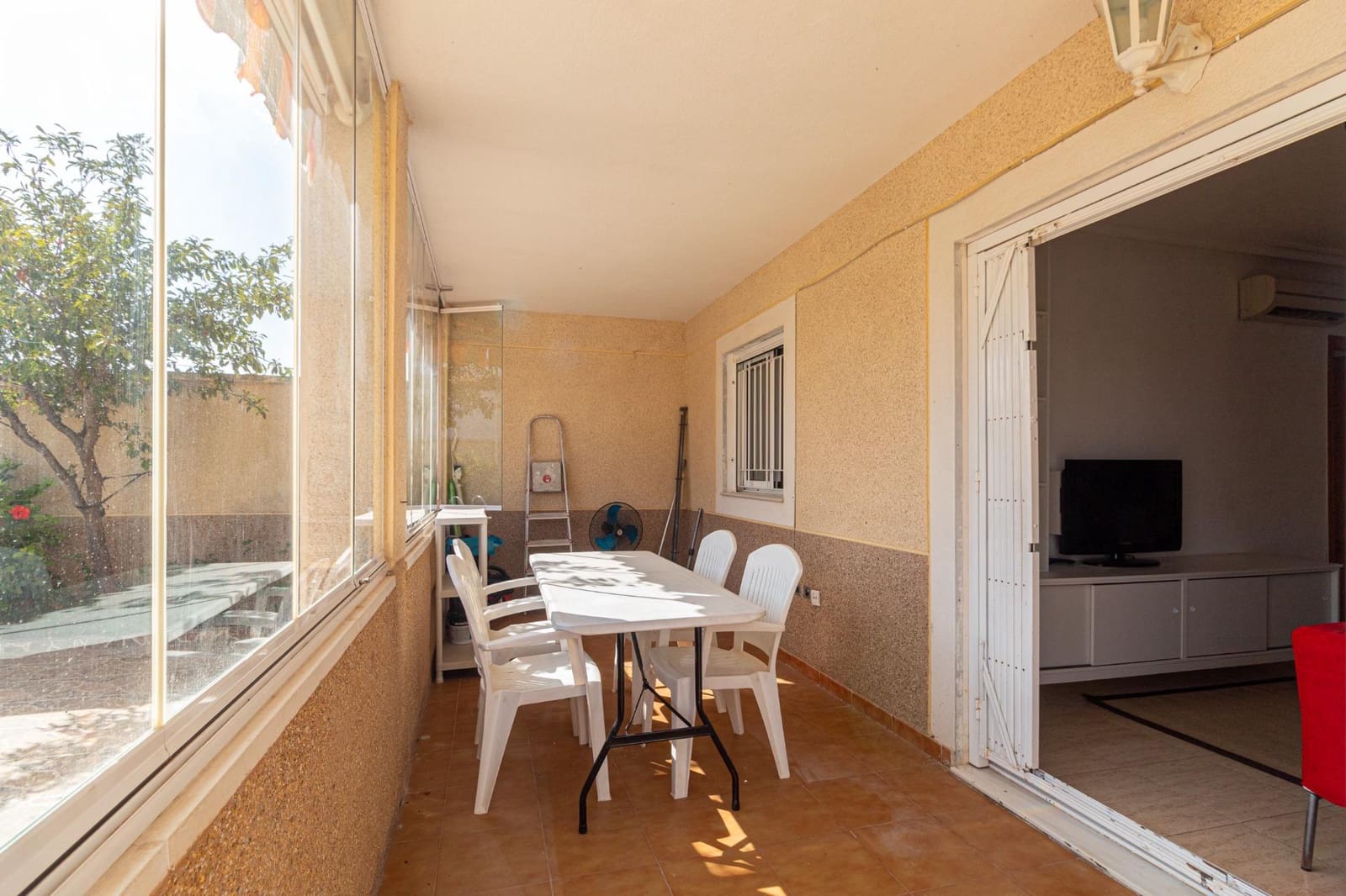 3 sypialnia Bungalow na sprzedaż w Orihuela Costa z basenem garażem - 339 000 € (Ref: 10015603)