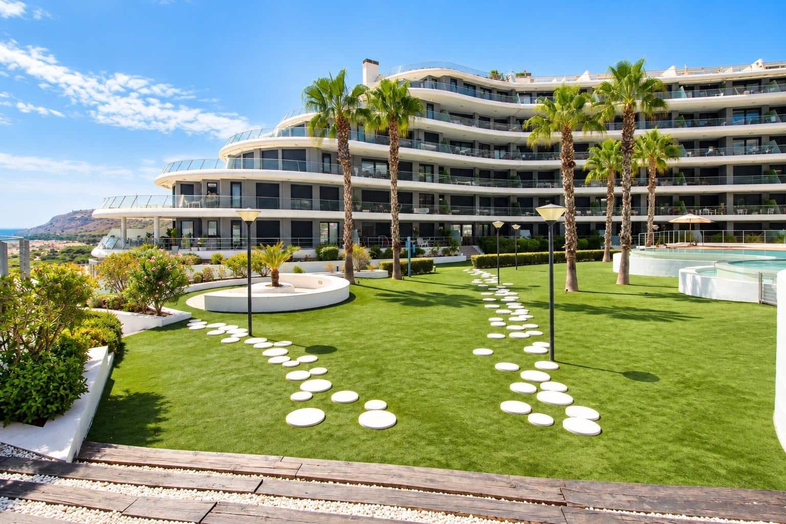 3 sypialnia Apartament na sprzedaż w Arenales del Sol z basenem garażem - 785 000 € (Ref: 10064698)