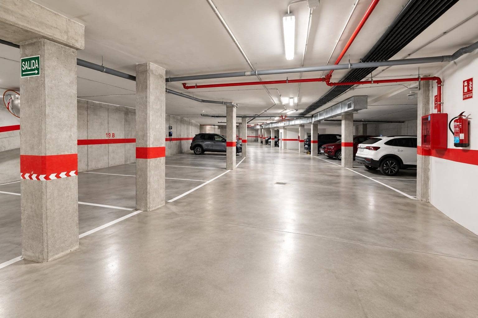 3 sypialnia Apartament na sprzedaż w Arenales del Sol z basenem garażem - 785 000 € (Ref: 10064698)
