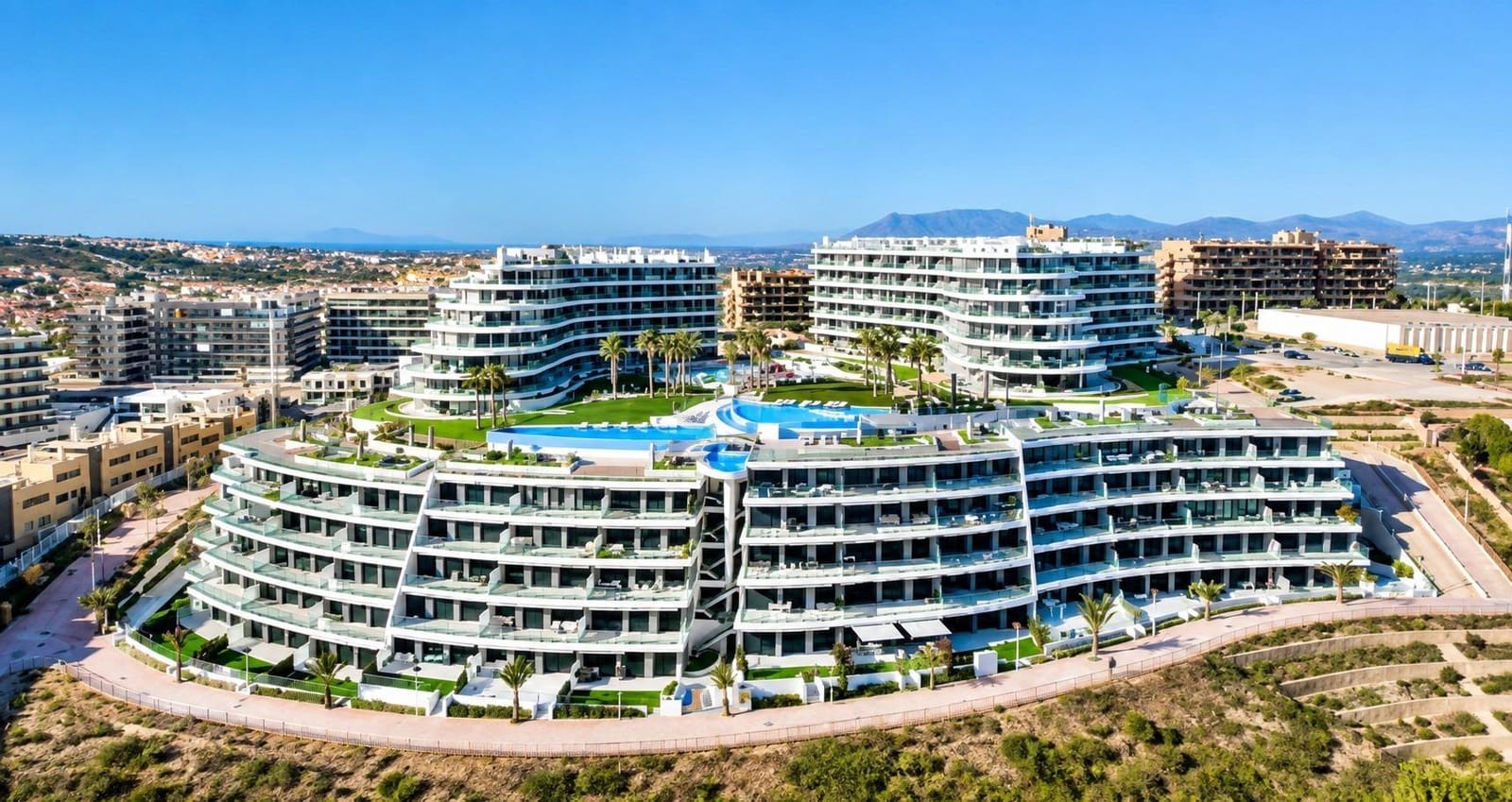3 sypialnia Apartament na sprzedaż w Arenales del Sol z basenem garażem - 785 000 € (Ref: 10064698)