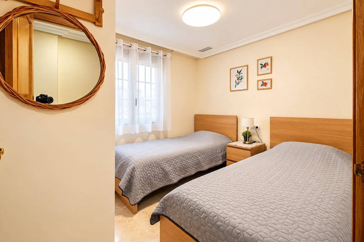 Apartamento de 3 habitaciones en Torrevieja en venta con garaje - 259.900 € (Ref: 10129516)