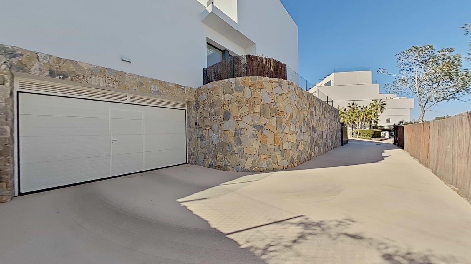 3 bedroom Villa for sale in Las Colinas Golf with pool garage - € 1,030,000 (Ref: 9928289)