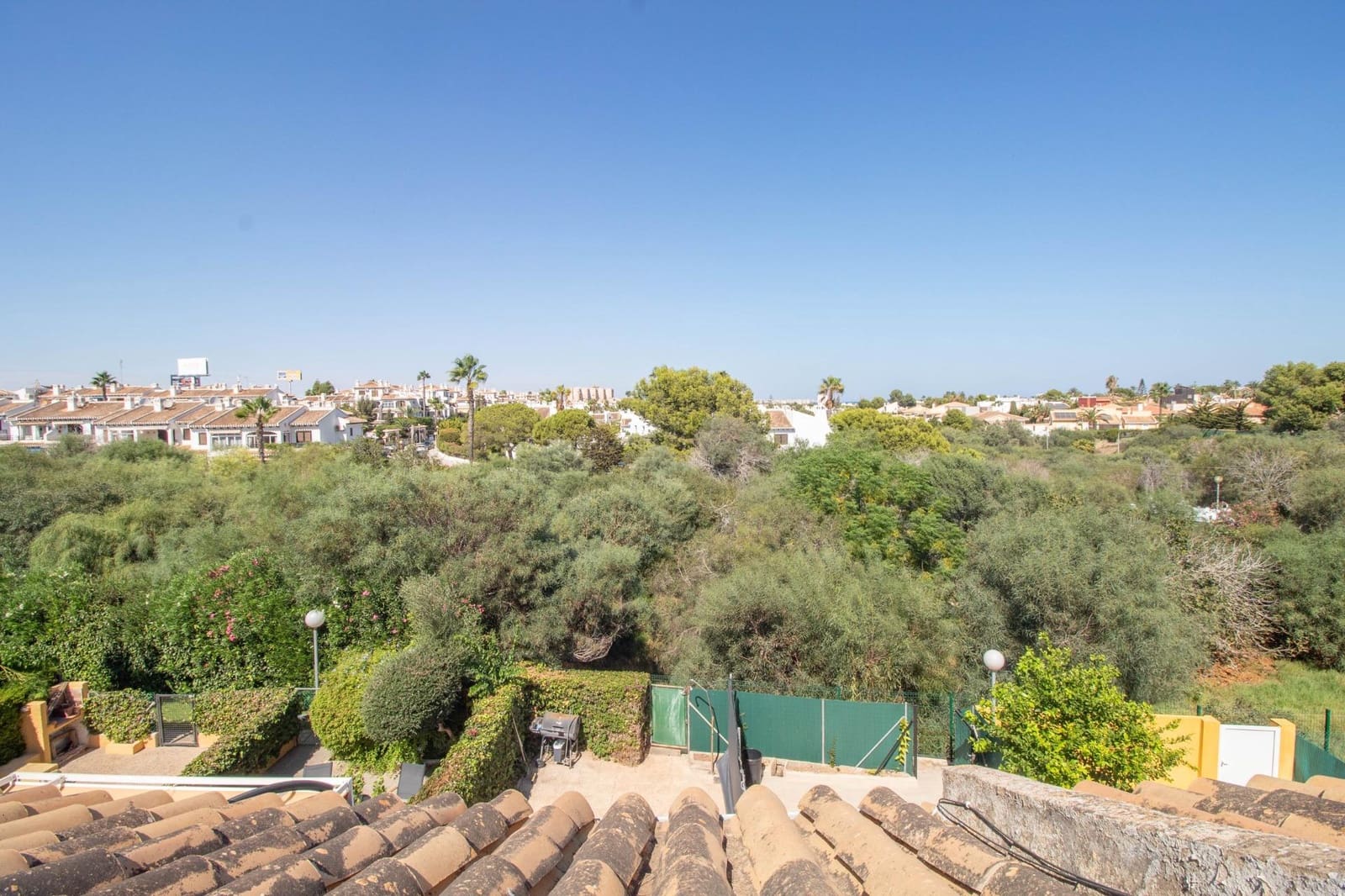 4 soverom Kjedet enebolig til salgs i Cabo Roig med garasje - € 299 000 (Ref: 9965267)