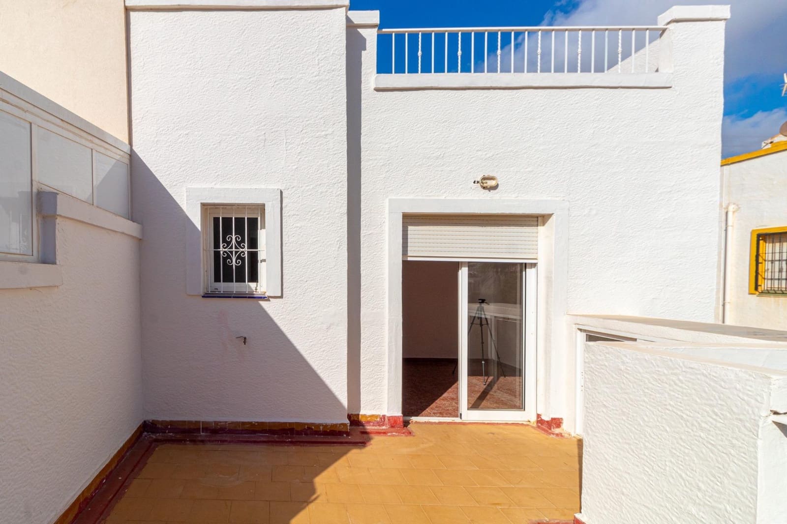 Adosado de 3 habitaciones en La Florida en venta con piscina - 179.000 € (Ref: 9999623)
