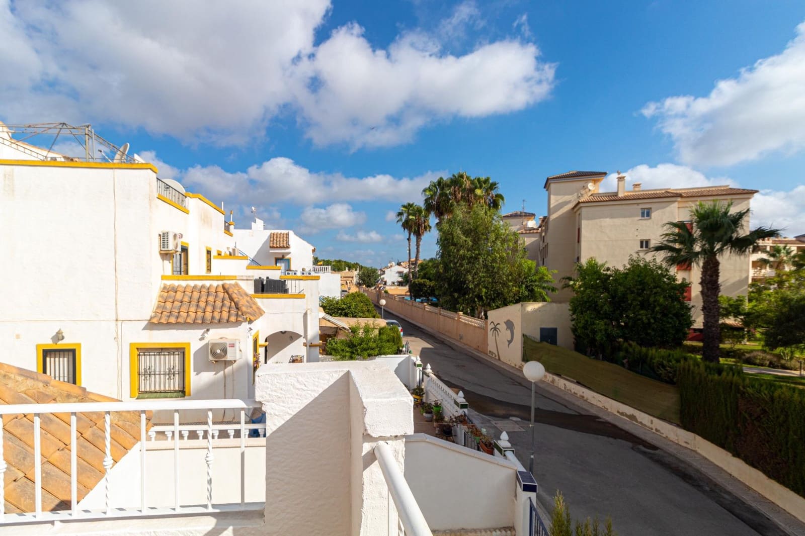 Adosado de 3 habitaciones en La Florida en venta con piscina - 179.000 € (Ref: 9999623)