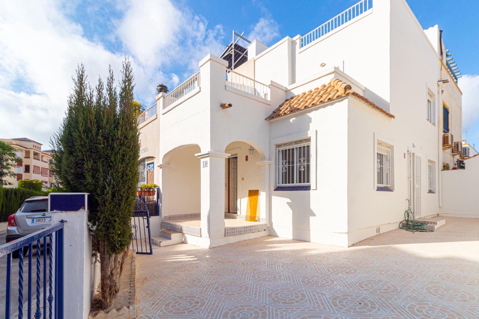 Adosado de 3 habitaciones en La Florida en venta con piscina - 179.000 € (Ref: 9999623)