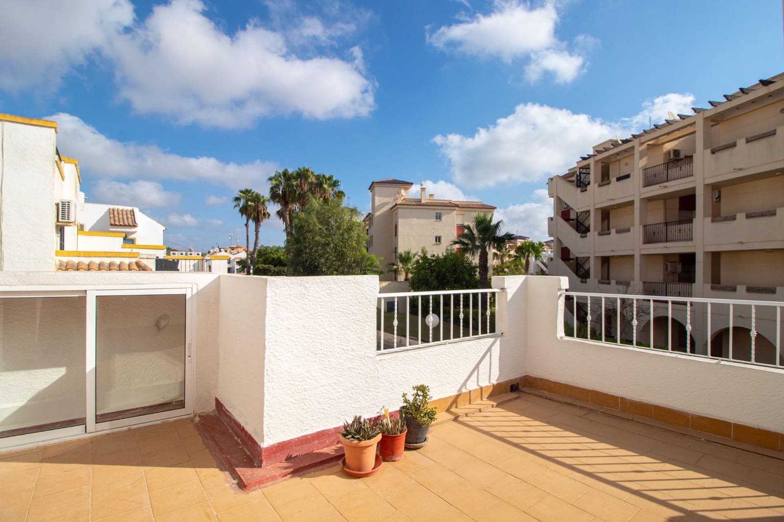 Adosado de 3 habitaciones en La Florida en venta con piscina - 179.000 € (Ref: 9999623)