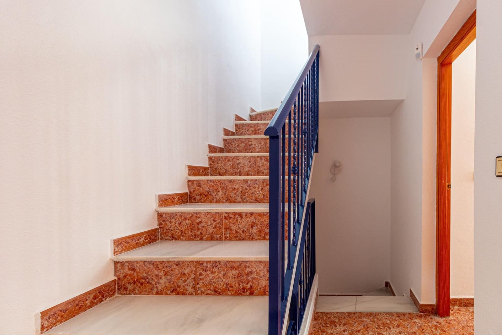 Adosado de 3 habitaciones en La Florida en venta con piscina - 179.000 € (Ref: 9999623)