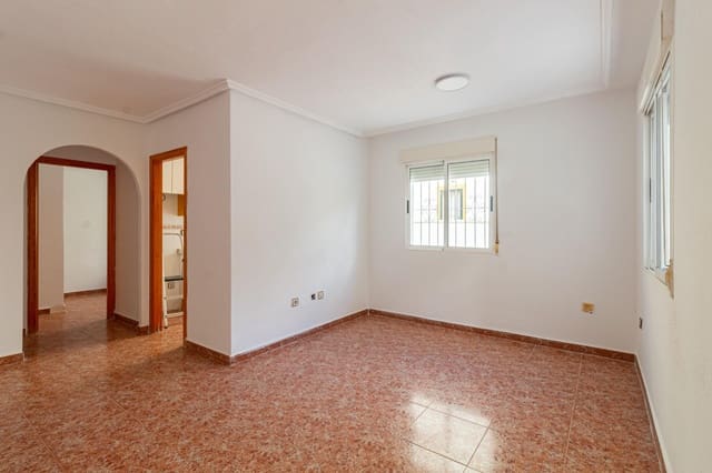 Adosado de 3 habitaciones en La Florida, Orihuela en venta con piscina - 179.000 € (Ref: 9999623)