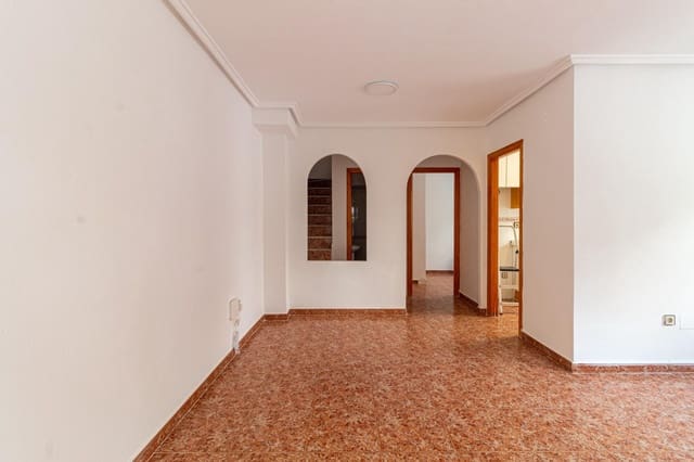 Adosado de 3 habitaciones en La Florida, Orihuela en venta con piscina - 179.000 € (Ref: 9999623)