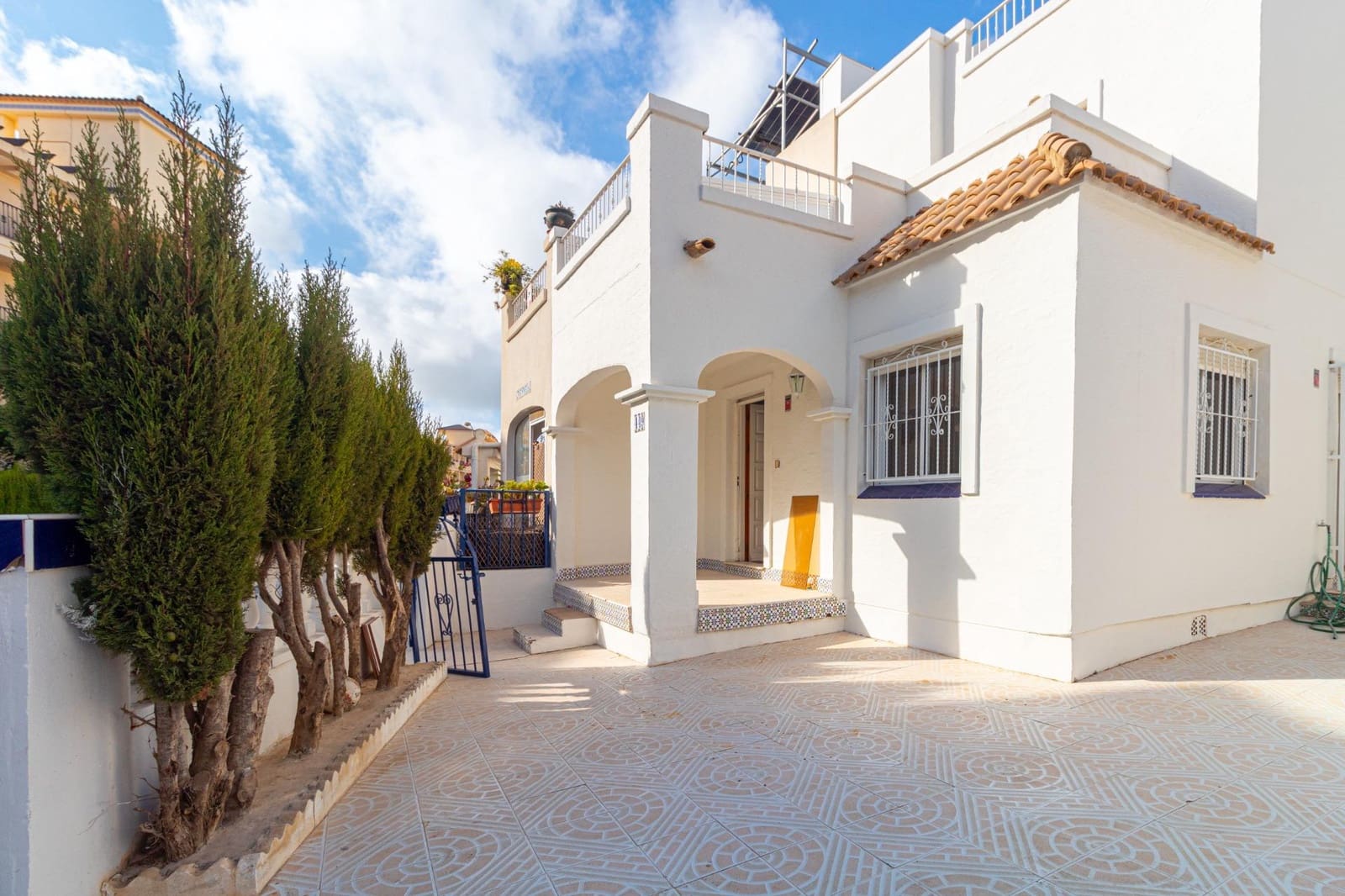 Adosado de 3 habitaciones en La Florida en venta con piscina - 179.000 € (Ref: 9999623)