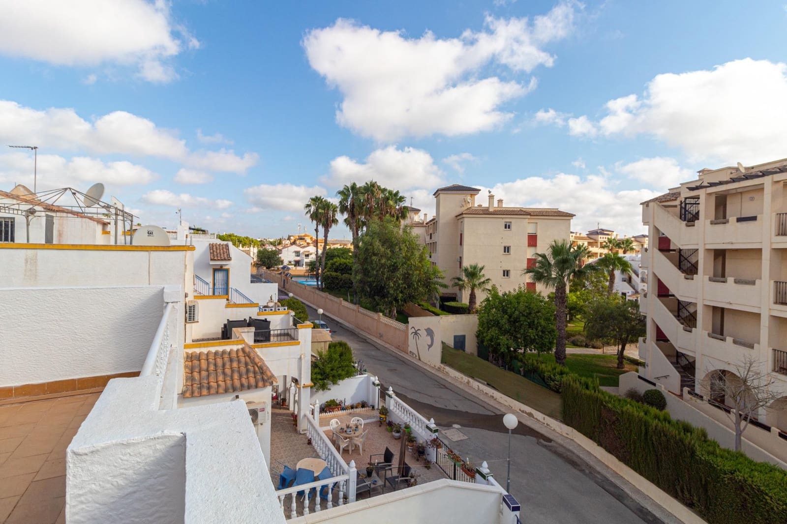 Adosado de 3 habitaciones en La Florida en venta con piscina - 179.000 € (Ref: 9999623)
