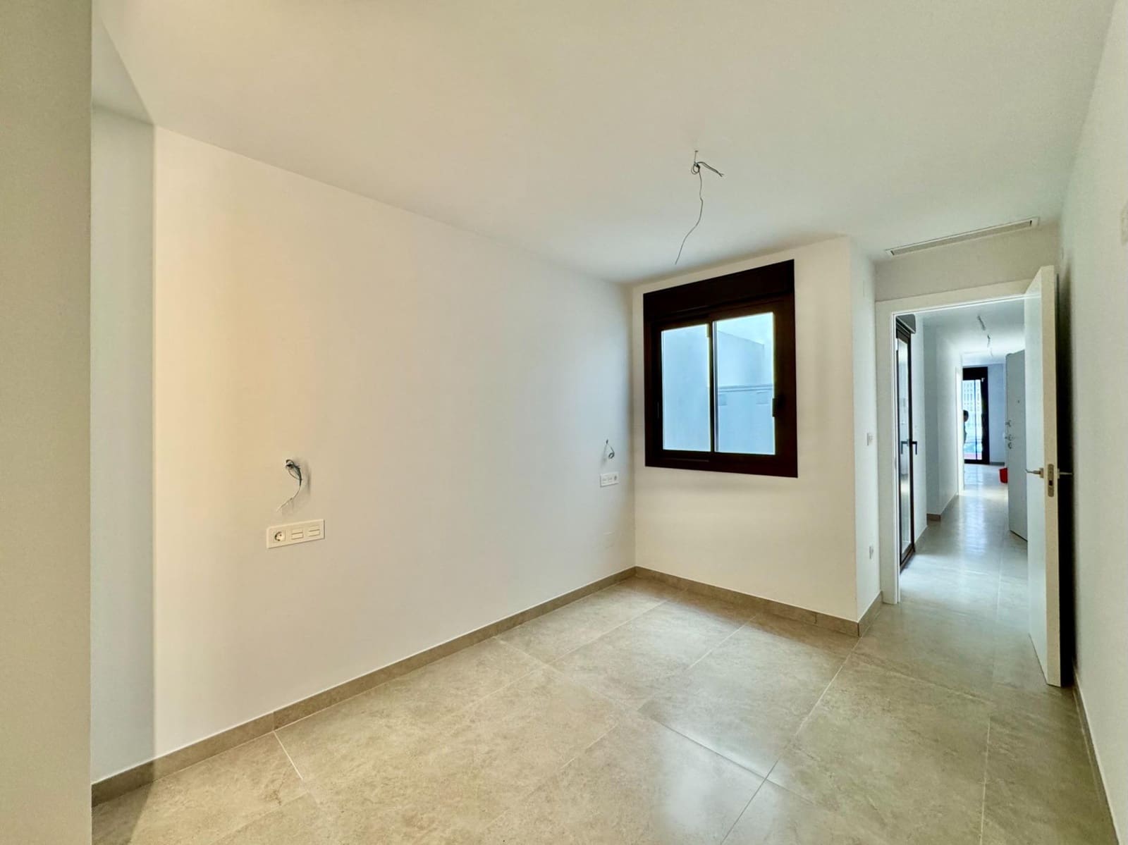 2 Zimmer Apartment zu verkaufen in Torrevieja mit Pool - 250.000 € (Ref: 10040418)
