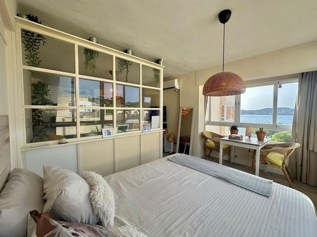 Apartament na sprzedaż w Costa de la Calma, Calvià z basenem garażem - 282 000 € (Ref: 10040423)