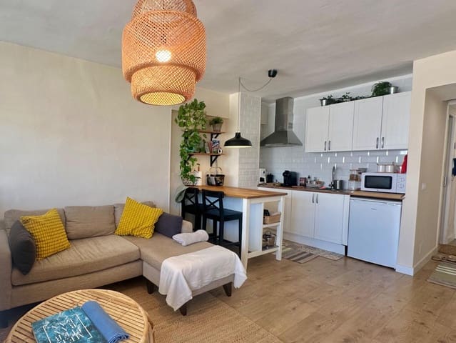 Apartament na sprzedaż w Costa de la Calma, Calvià z basenem garażem - 282 000 € (Ref: 10040423)